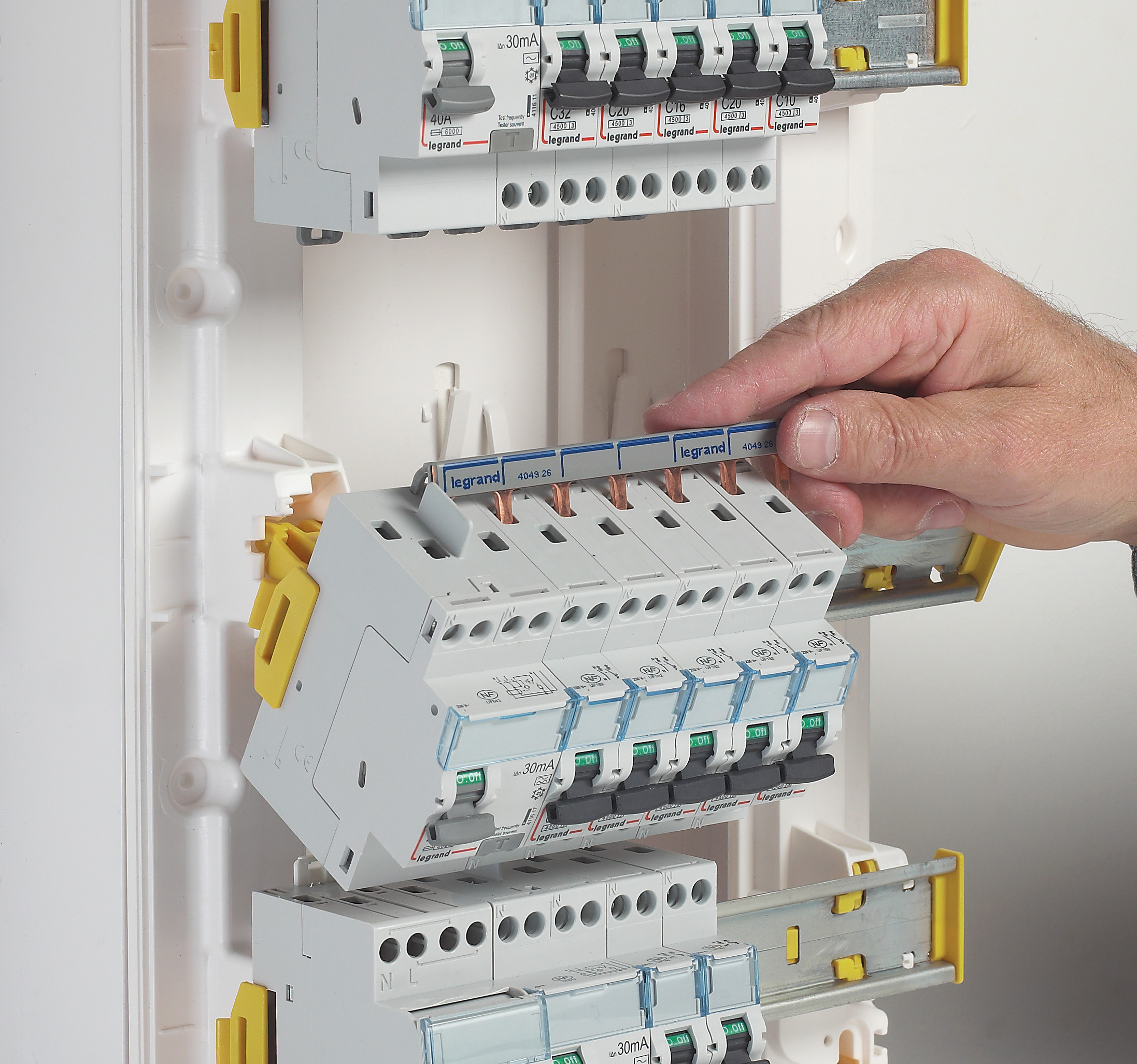 Coffret Drivia 13 modules 3 rangées saillie IP30 IK05 - Blanc RAL9003 – Image 4