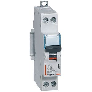 Disjoncteur DNX³ 4500 - vis/vis - 1P+N 230V~ 10A - 4,5kA - courbe C - 1 module 406773